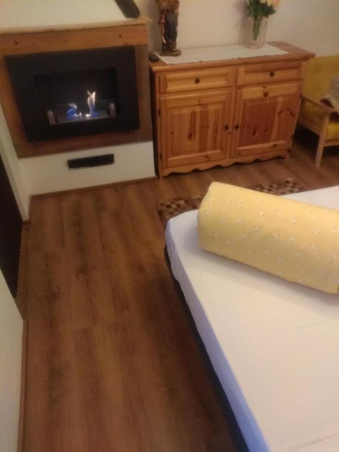 La Picola Cesa De Sen Nicolo Lägenhet Mazzin Exteriör bild